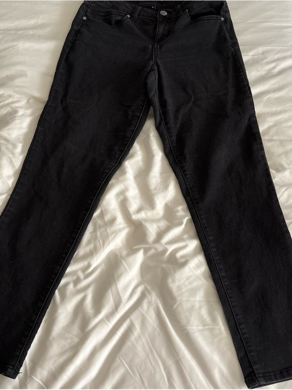 1822 Denim Women's Black Skinny Jeans